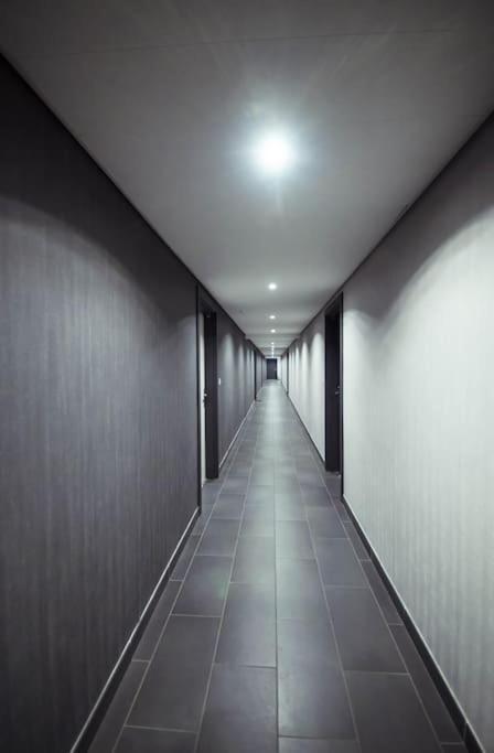 Chez Martin - Spacieux Appartement Climatise Proche De La Plage 라그랑모트 외부 사진