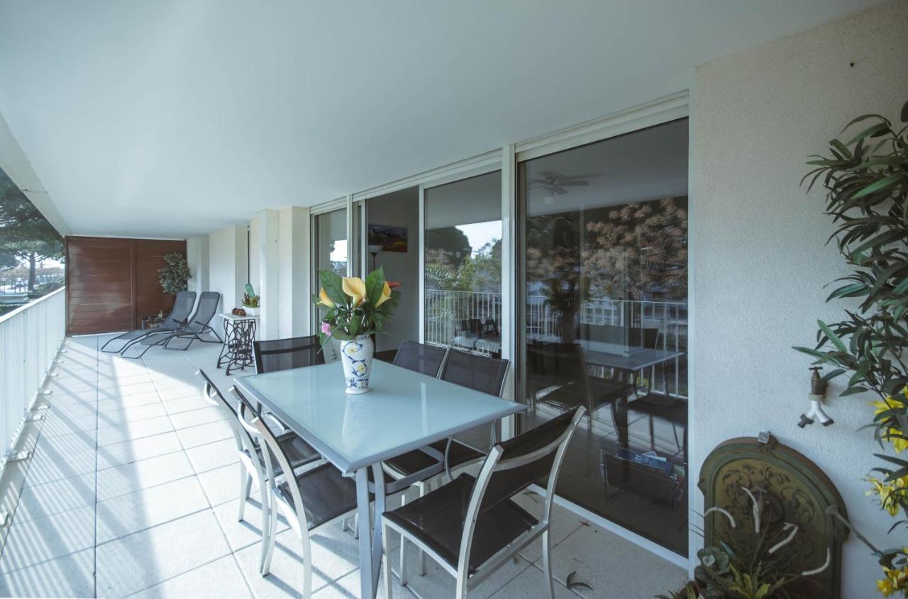 Chez Martin - Spacieux Appartement Climatise Proche De La Plage 라그랑모트 외부 사진