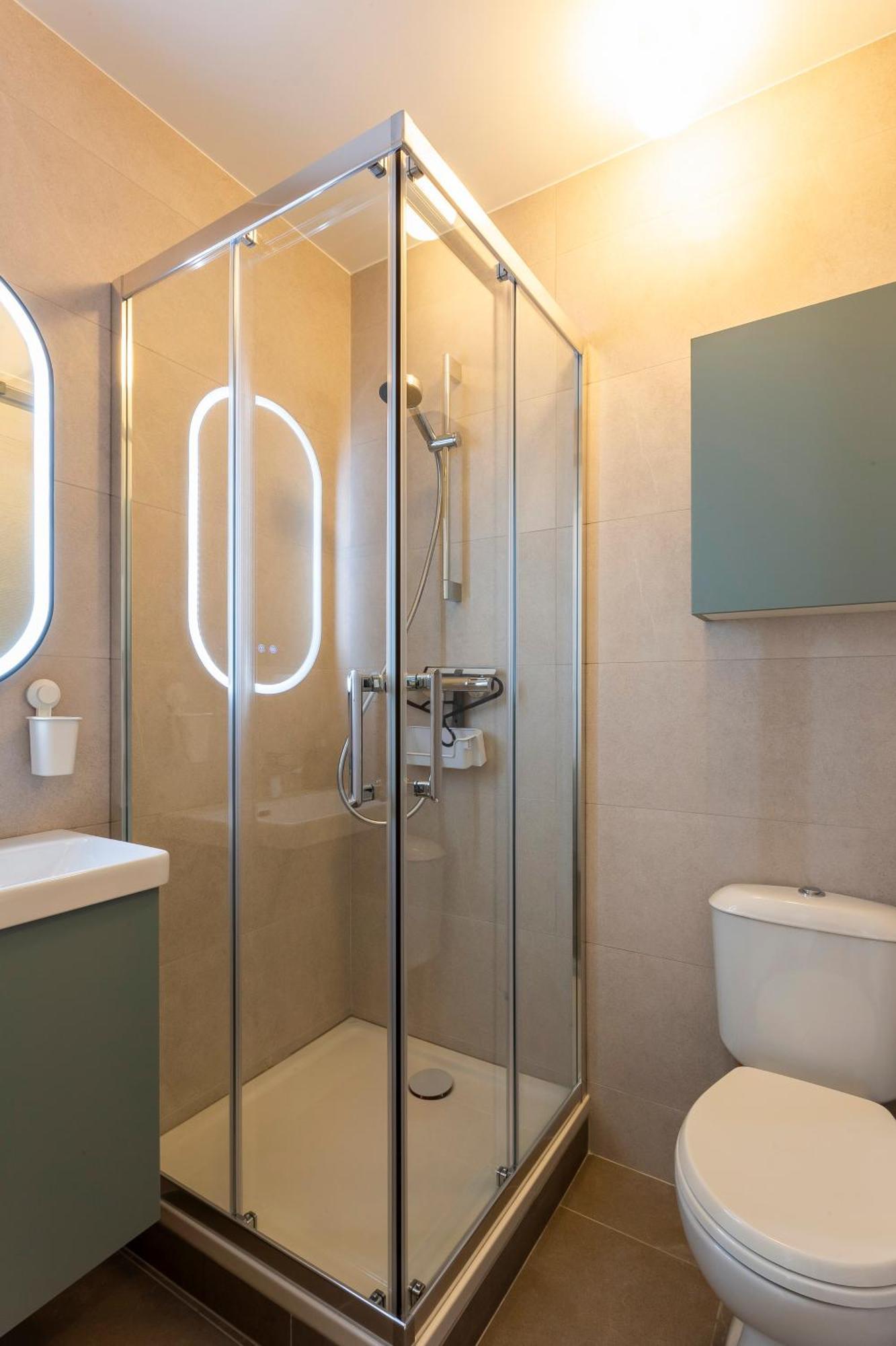 Chez Martin - Spacieux Appartement Climatise Proche De La Plage 라그랑모트 외부 사진