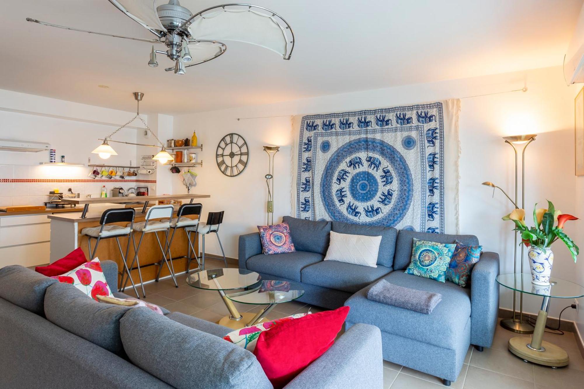 Chez Martin - Spacieux Appartement Climatise Proche De La Plage 라그랑모트 외부 사진