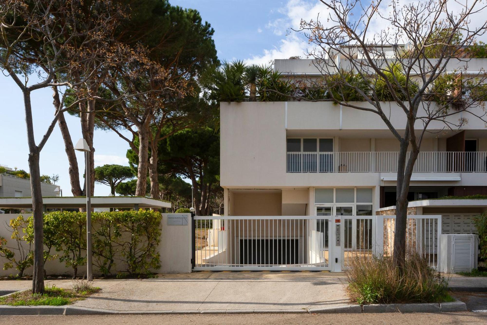 Chez Martin - Spacieux Appartement Climatise Proche De La Plage 라그랑모트 외부 사진